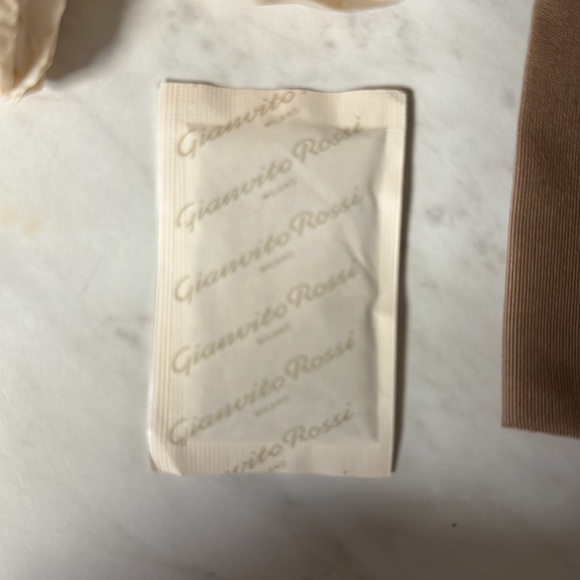 “””a GIANVITO ROSSI “” box for sale 🤎🖤 - Picture 6 of 9